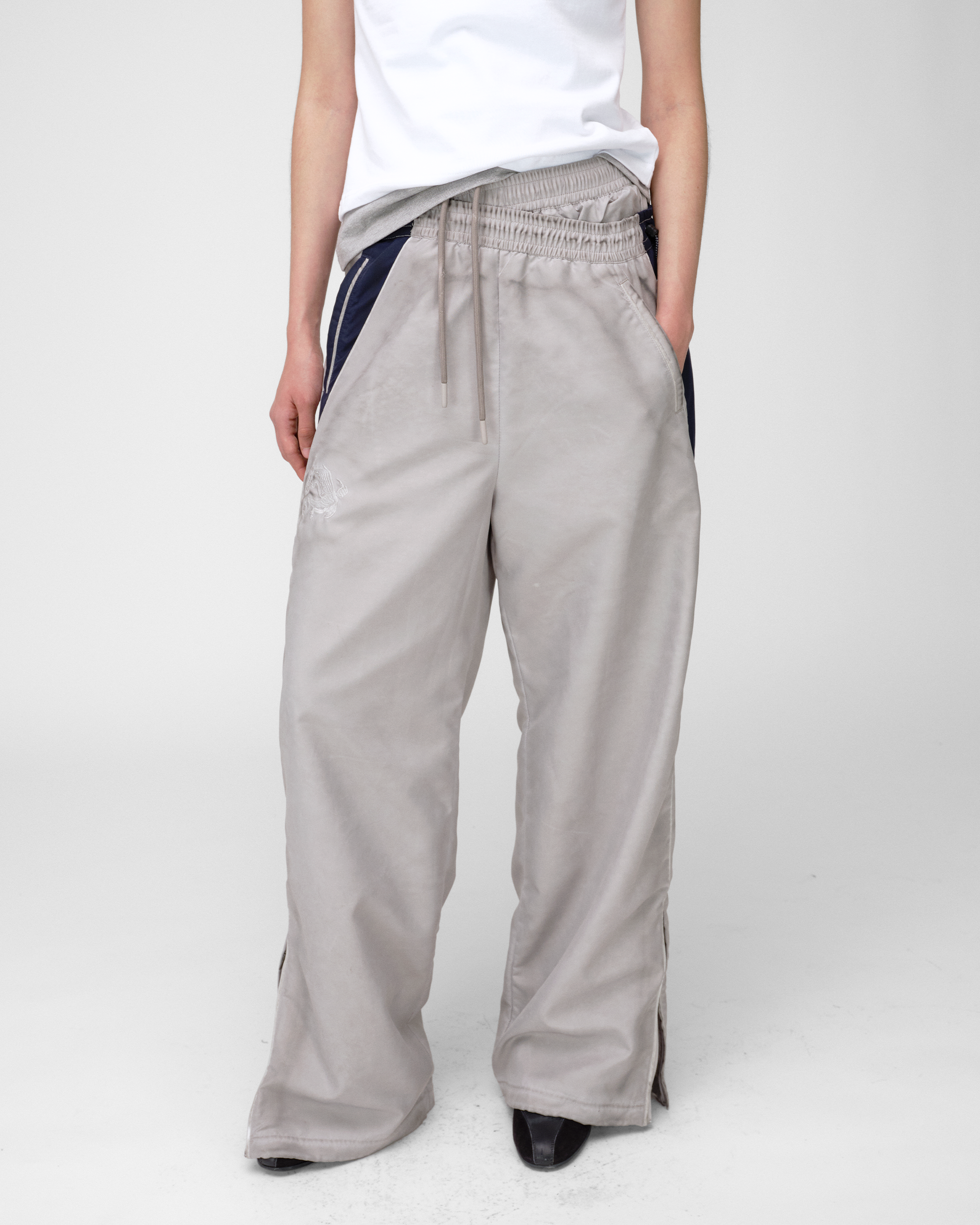 SPORTS TRACK PANTS