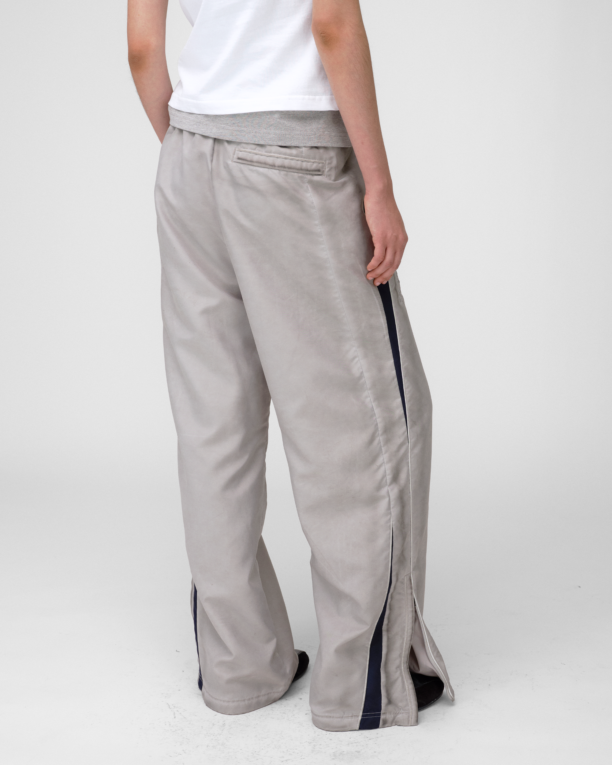 SPORTS TRACK PANTS