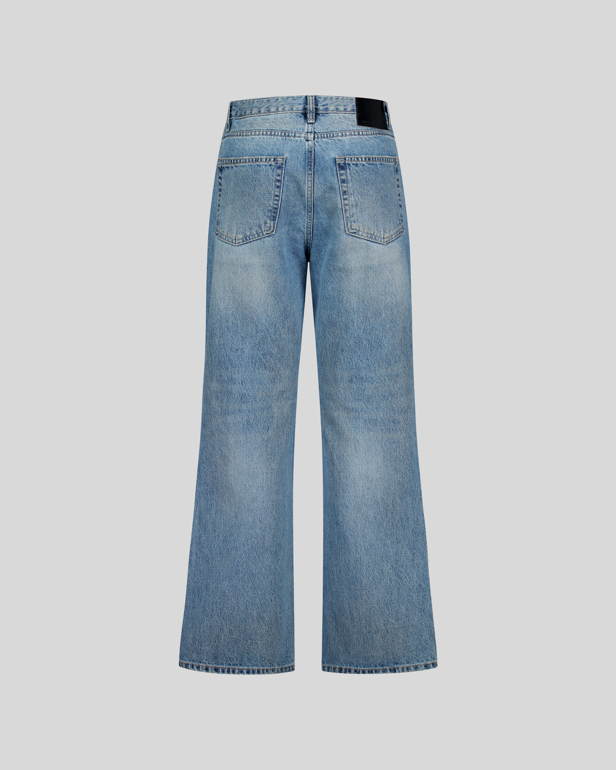 DAMAGED STRAIGHT JEANS