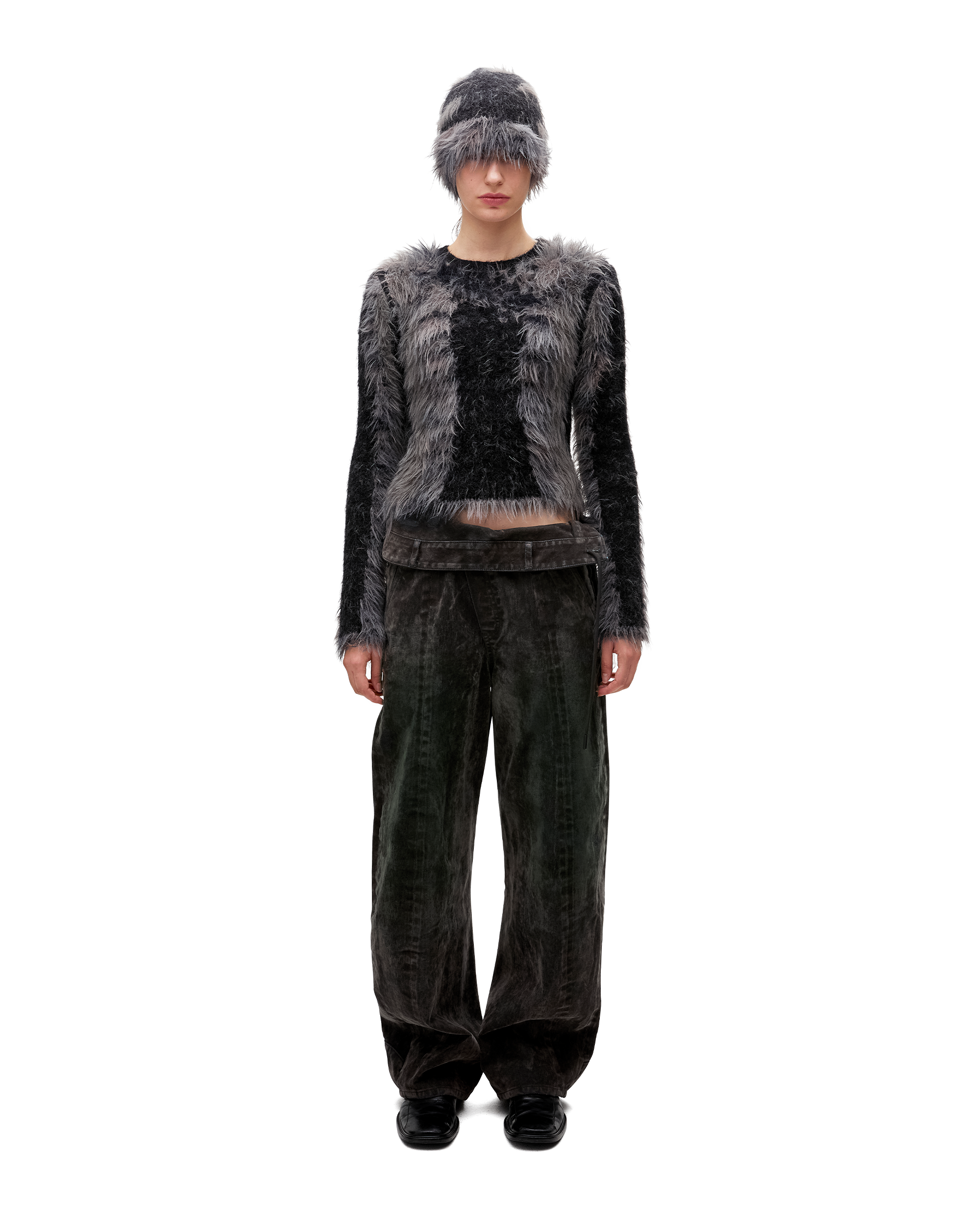 FRIZZY ALPACA SWEATER