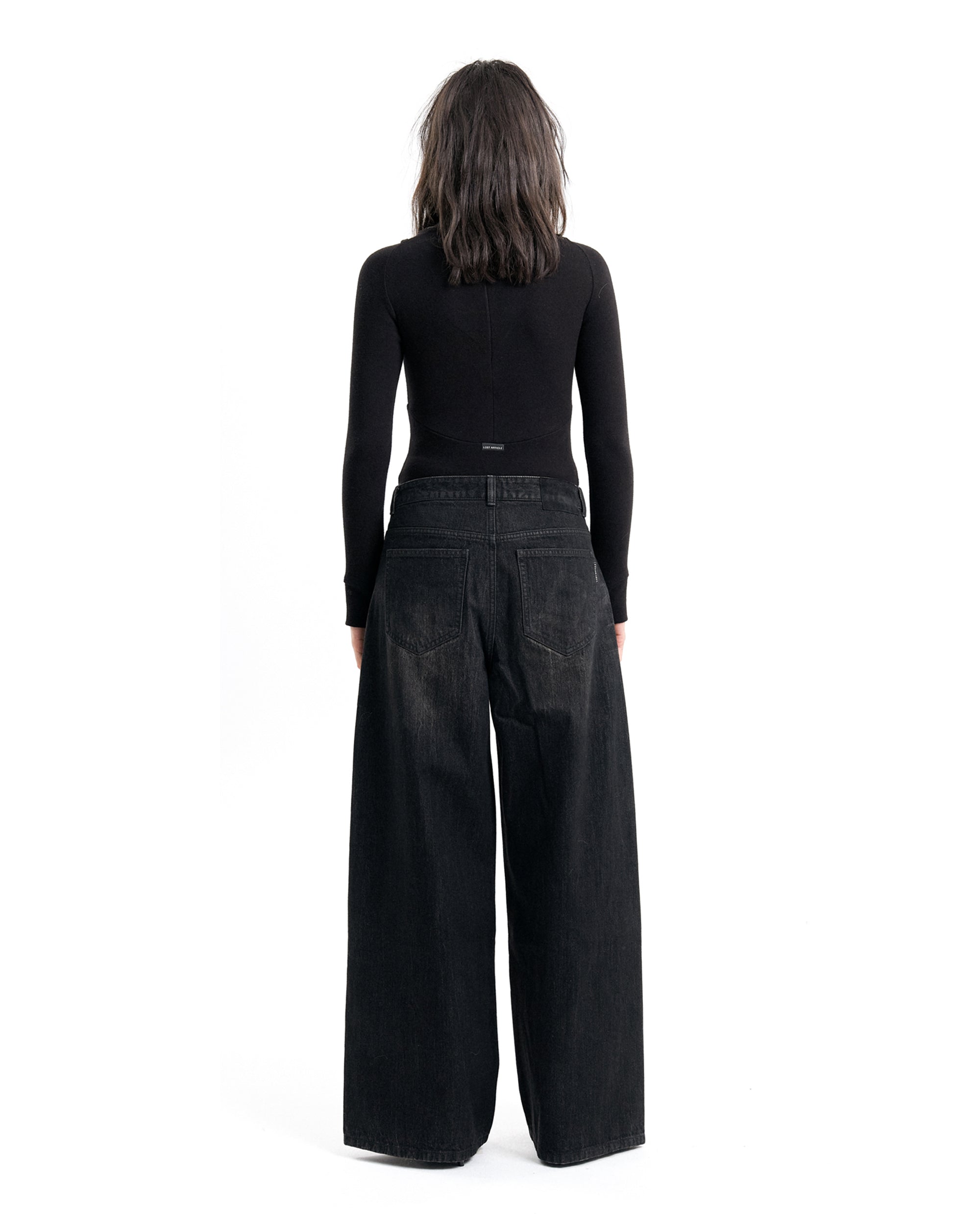 (EMMA) COATED DENIM PANTS