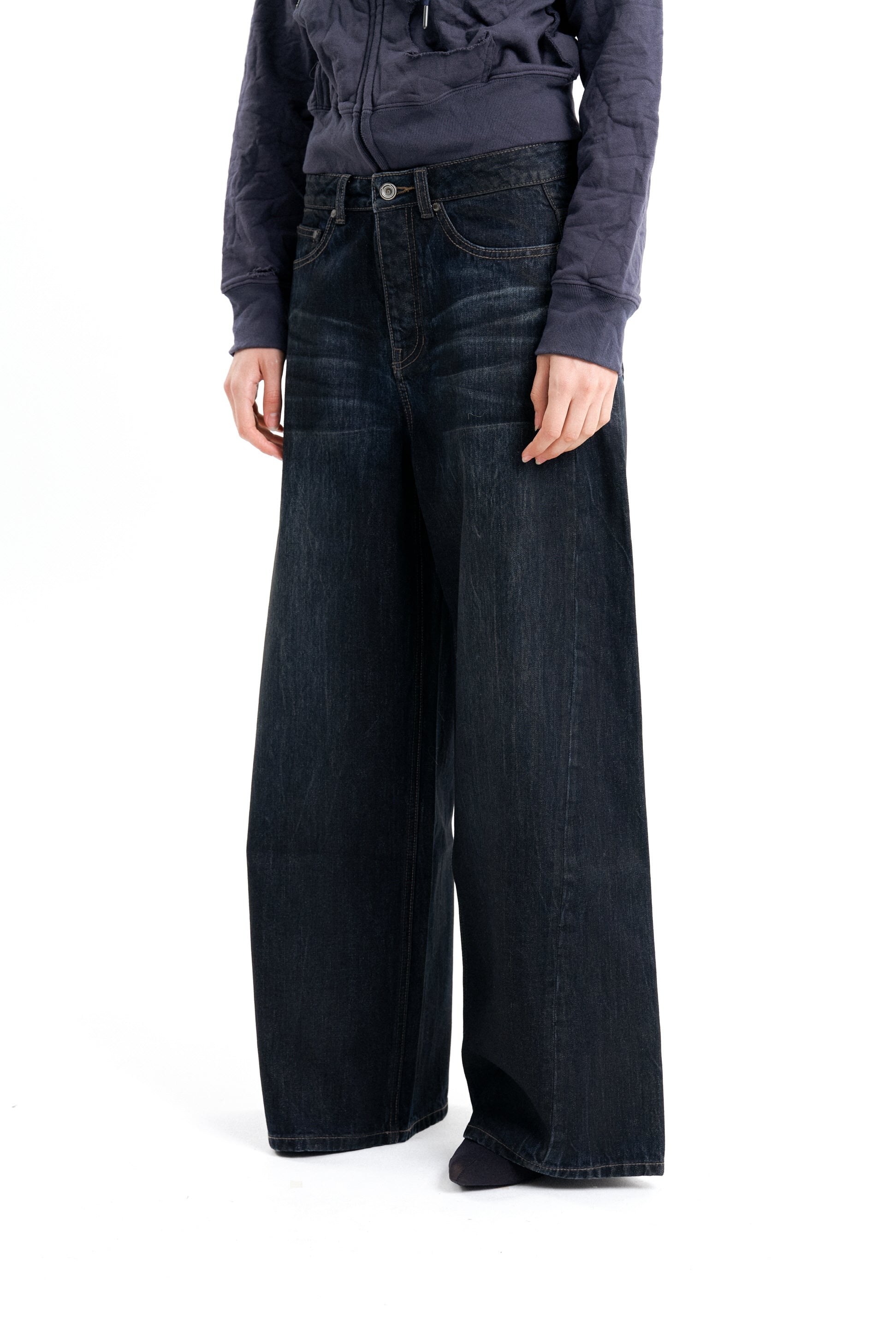 (EMMA) COATED DENIM PANTS