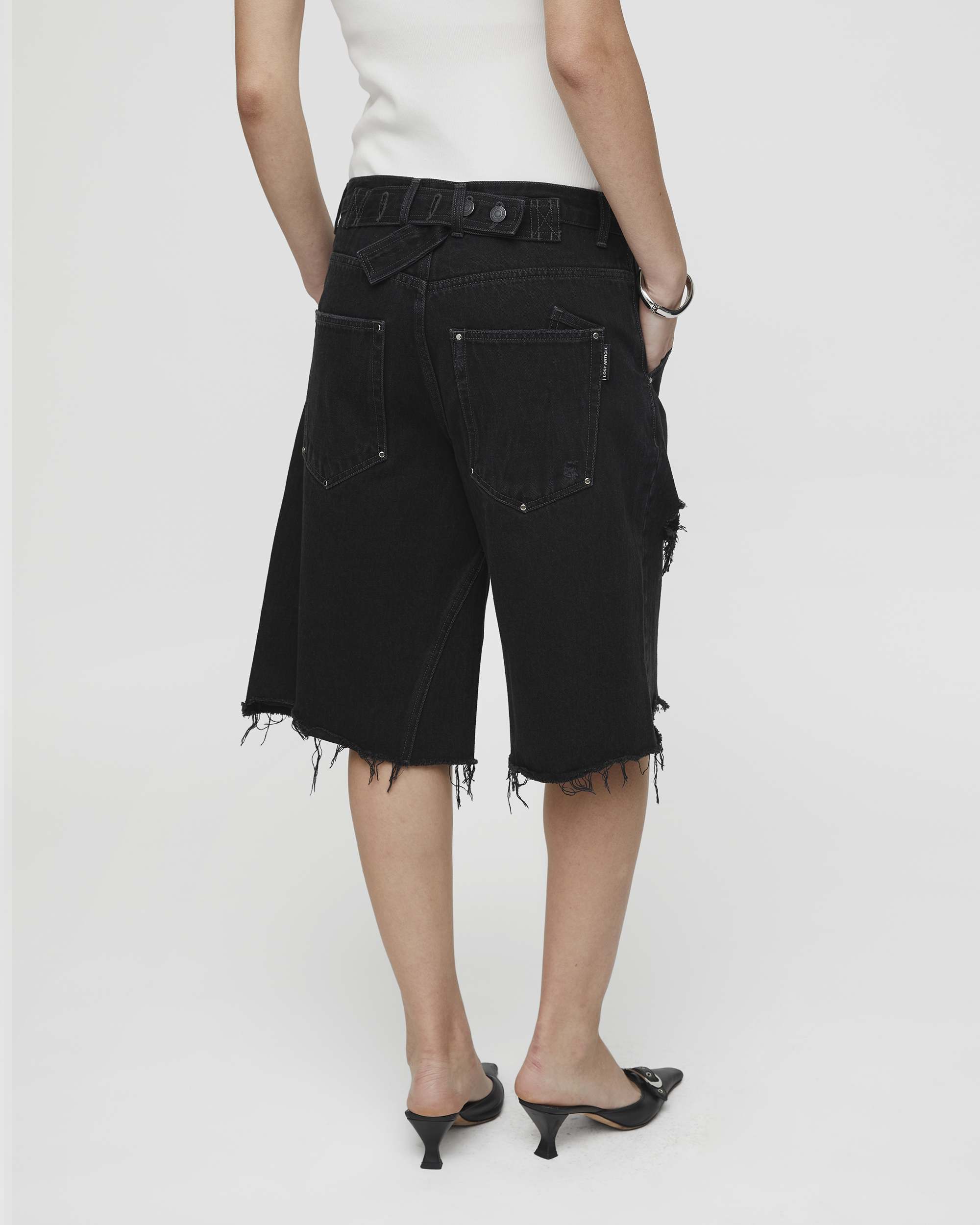 90's STUD DENIM SHORTS